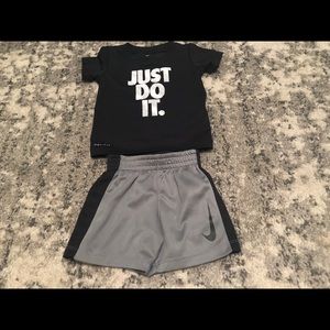Nike Set Like New 18 Months